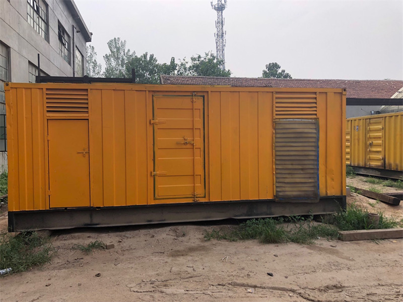 南明发电机出租进行负载测试时，电瓶电量不足的具体判断标准是什么？